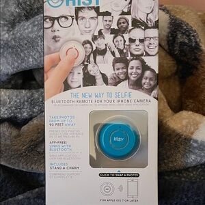Bluetooth Remote for iPhone - Blue